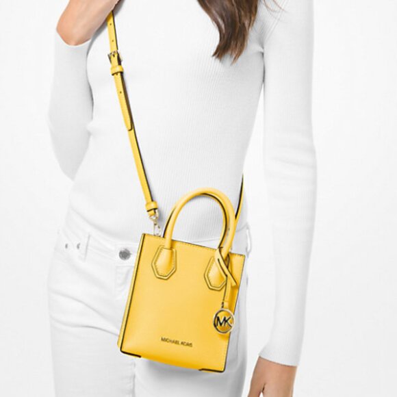 Michael Kors Mercer Extra-Small Pebbled Leather Crossbody Bag Daisy Yell… - Picture 3 of 3